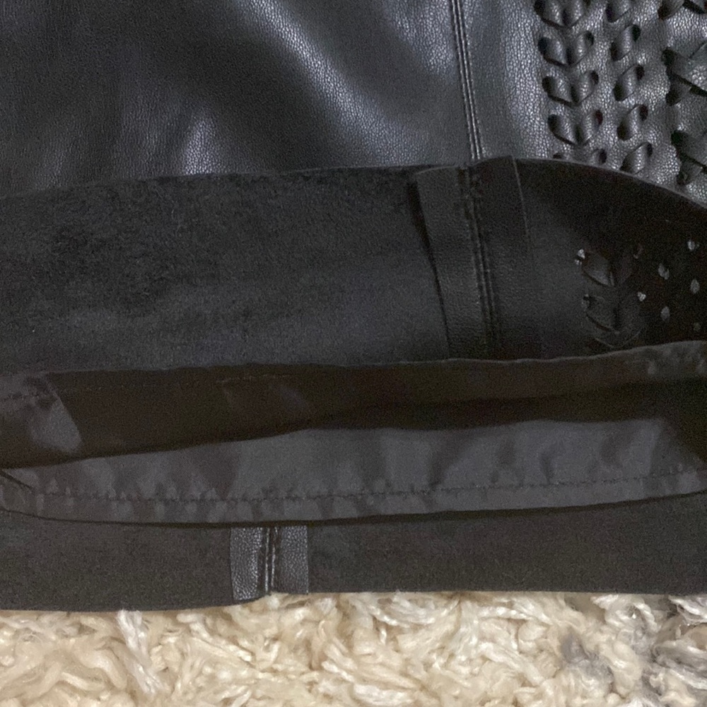 Faux leather mini skirt - Picture 10 of 10